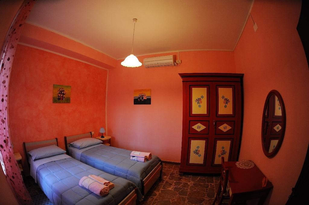 B&B Antoclo Di Concas Angela Margherita Villacidro Room photo